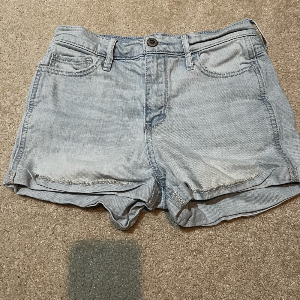 light wash jean shorts